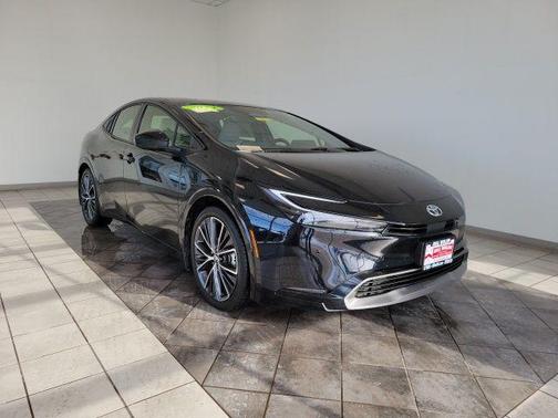 2023 Toyota Prius XLE