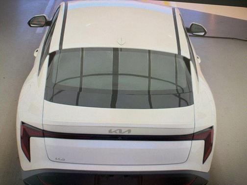 Snow White Pearl 2025 Kia K4 LXS