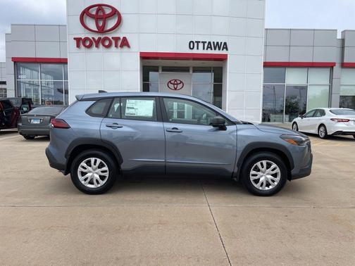 Celestite 2026 Toyota Corolla Cross L
