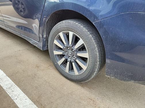 2020 Toyota Sienna XLE