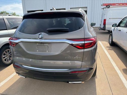 Pepperdust Metallic 2018 Buick Enclave Premium