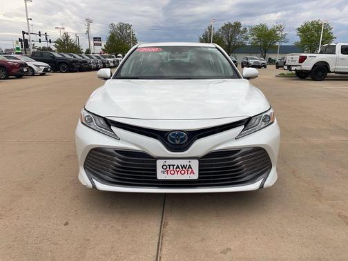 Wind Chill Pearl 2020 Toyota Camry Hybrid XLE