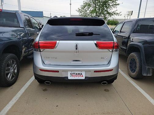 Ingot Silver Metallic 2013 Lincoln MKX Base