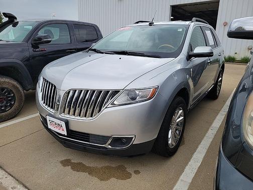 Ingot Silver Metallic 2013 Lincoln MKX Base
