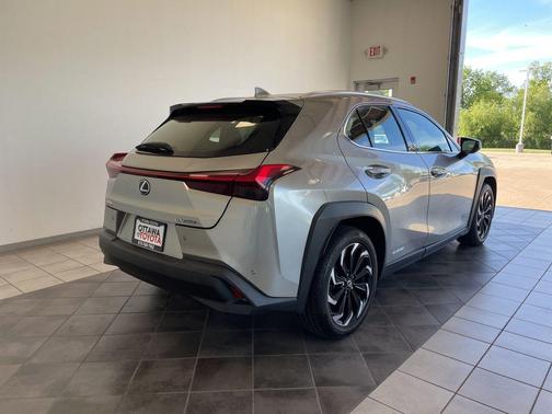 Atomic Silver 2021 Lexus UX 250h Base