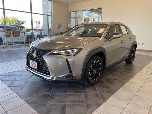 Atomic Silver 2021 Lexus UX 250h Base
