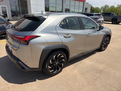 Atomic Silver 2021 Lexus UX 250h Base