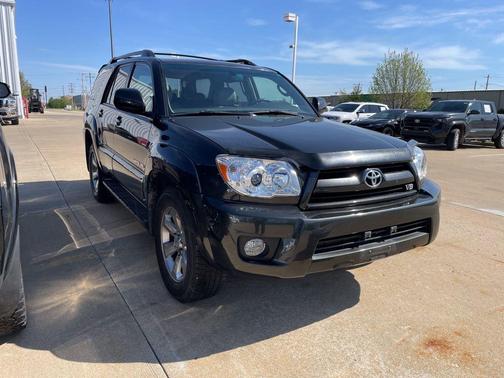 Gray 2007 Toyota 4Runner Limited V8