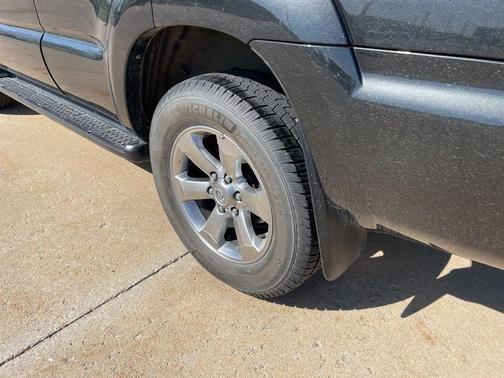 Gray 2007 Toyota 4Runner Limited V8