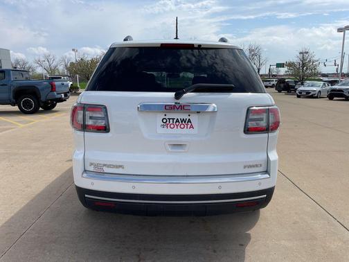 Summit White 2016 GMC Acadia SLE-2