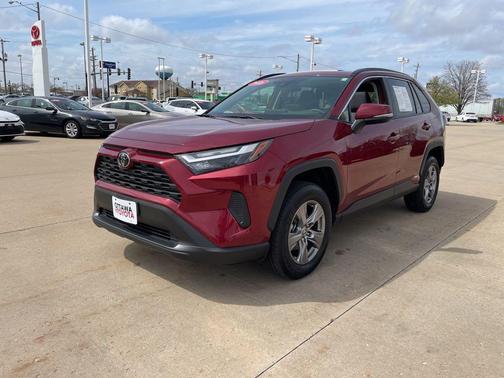 Pearl 2025 Toyota RAV4 Hybrid XLE