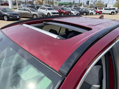 Pearl 2025 Toyota RAV4 Hybrid XLE