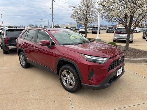 2025 Toyota RAV4 Hybrid XLE