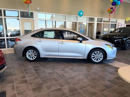 Classic Silver Metallic 2026 Toyota Corolla LE