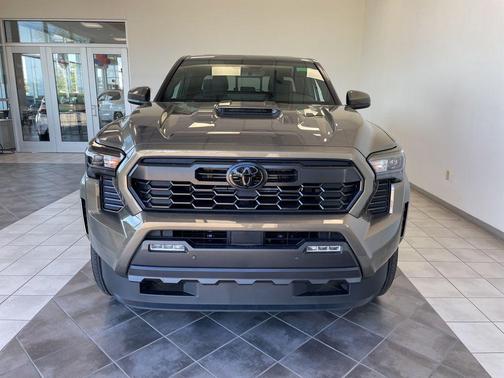 Bronze Oxide 2026 Toyota Tacoma Hybrid TRD Sport