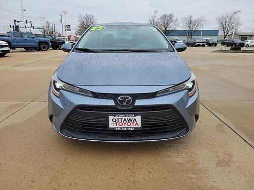 Celestite 2025 Toyota Corolla LE