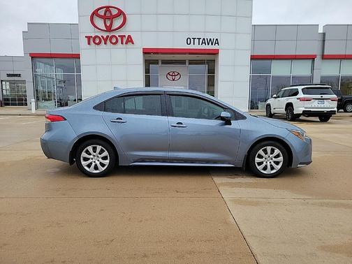 Celestite 2025 Toyota Corolla LE