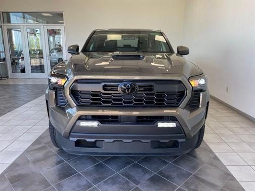 Bronze Oxide 2026 Toyota Tacoma Hybrid TRD Sport