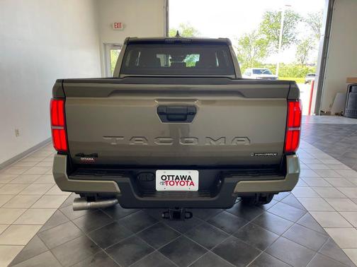 Bronze Oxide 2026 Toyota Tacoma Hybrid TRD Sport