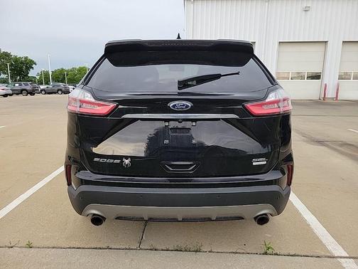 Agate Black Metallic 2019 Ford Edge SEL