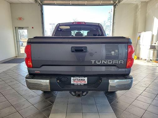 2017 Toyota Tundra SR5
