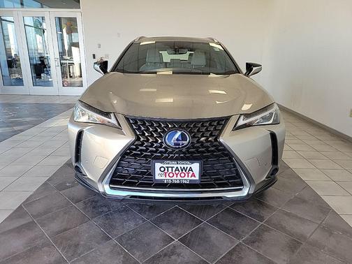 2022 Lexus UX 250h Base