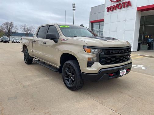 2022 Chevrolet Silverado 1500 Custom Trail Boss