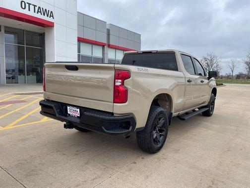 2022 Chevrolet Silverado 1500 Custom Trail Boss