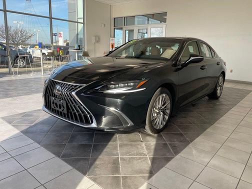 2022 Lexus ES 350 Ultra Luxury