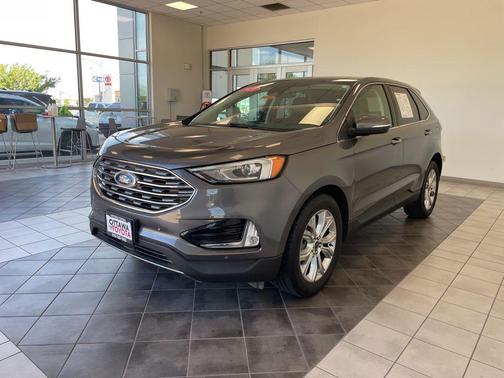 Carbonized Gray Metallic 2021 Ford Edge Titanium