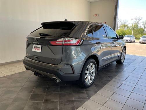 Carbonized Gray Metallic 2021 Ford Edge Titanium