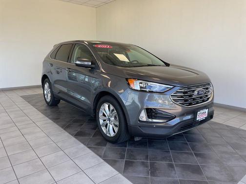 Carbonized Gray Metallic 2021 Ford Edge Titanium