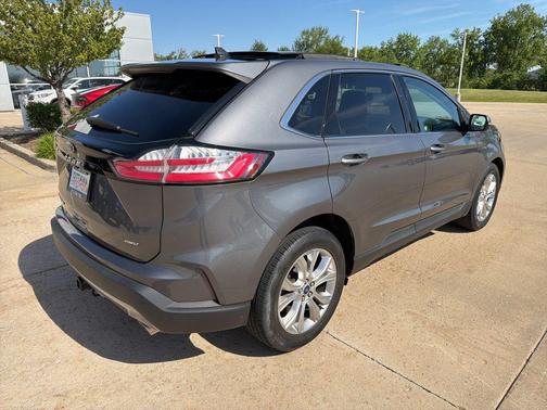 Carbonized Gray Metallic 2021 Ford Edge Titanium