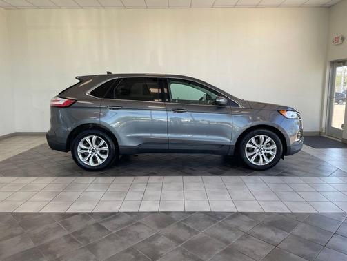 Carbonized Gray Metallic 2021 Ford Edge Titanium