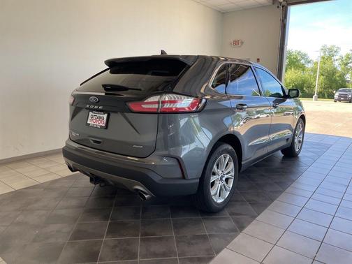 Carbonized Gray Metallic 2021 Ford Edge Titanium