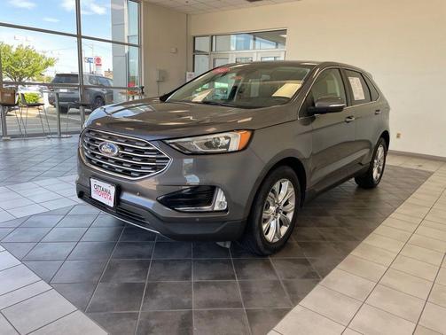 Carbonized Gray Metallic 2021 Ford Edge Titanium