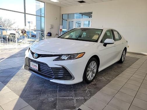 2024 Toyota Camry LE