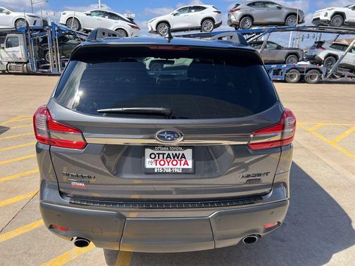 Magnetite Gray Metallic 2022 Subaru Ascent Onyx Edition 7-Passenger