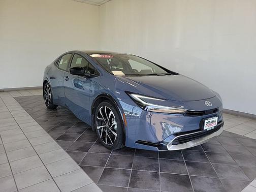 Guardian Gray 2024 Toyota Prius Prime XSE Premium