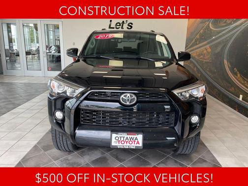 Midnight Black Metallic 2019 Toyota 4Runner SR5