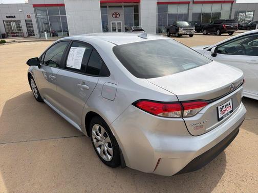 Classic Silver Metallic 2025 Toyota Corolla LE