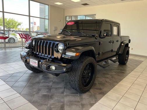 Black Clearcoat 2023 Jeep Gladiator High Altitude 4x4