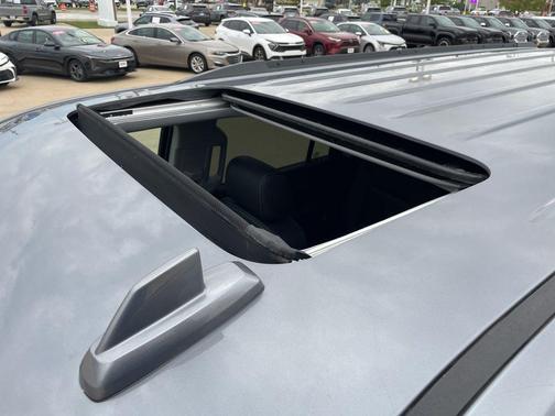 Satin Steel Metallic 2019 Chevrolet Suburban LT