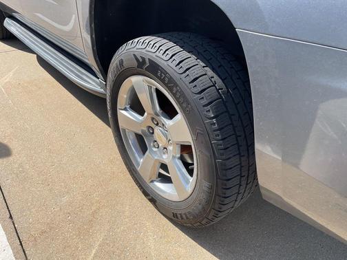 Satin Steel Metallic 2019 Chevrolet Suburban LT