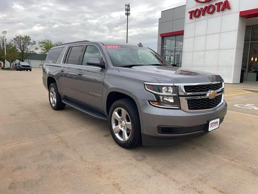 Satin Steel Metallic 2019 Chevrolet Suburban LT