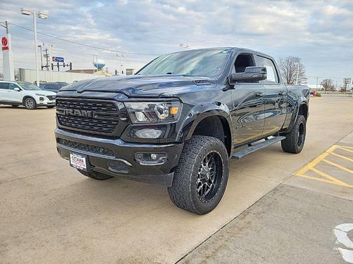 Diamond Black Crystal Pearlcoat 2023 RAM 1500 Big Horn/Lone Star