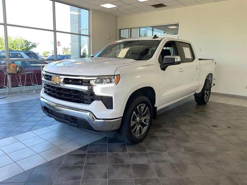 Summit White 2024 Chevrolet Silverado 1500 LT