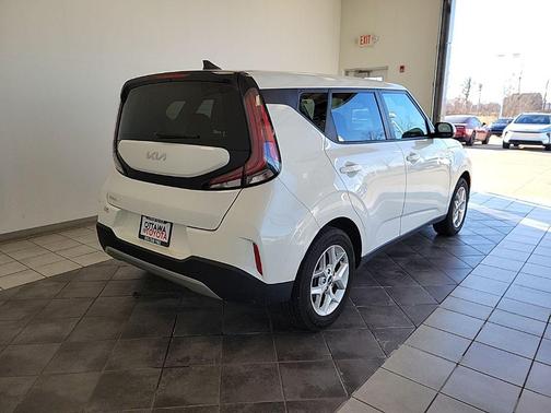 2024 Kia Soul LX