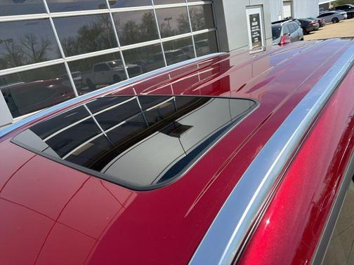 Pearl 2020 Toyota Highlander Limited