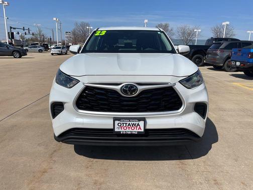 2023 Toyota Highlander L